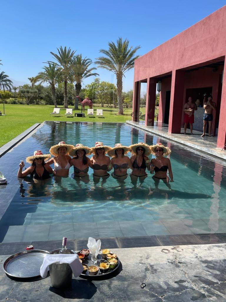 Hotel Dar Noujoum Ait Bou Zguia Esterno foto